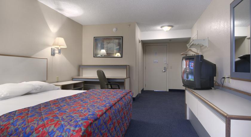 Red Roof Inn Plus+ Houston - Energy Corridor Habitación foto